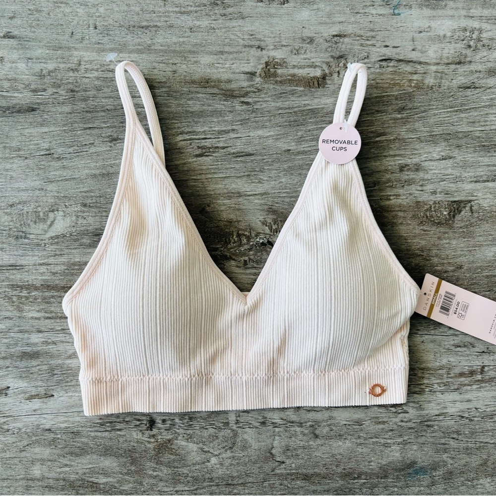 Danskin Bralette All Day Comfort Wireless Pink Removable Pads Small Romantic NWT